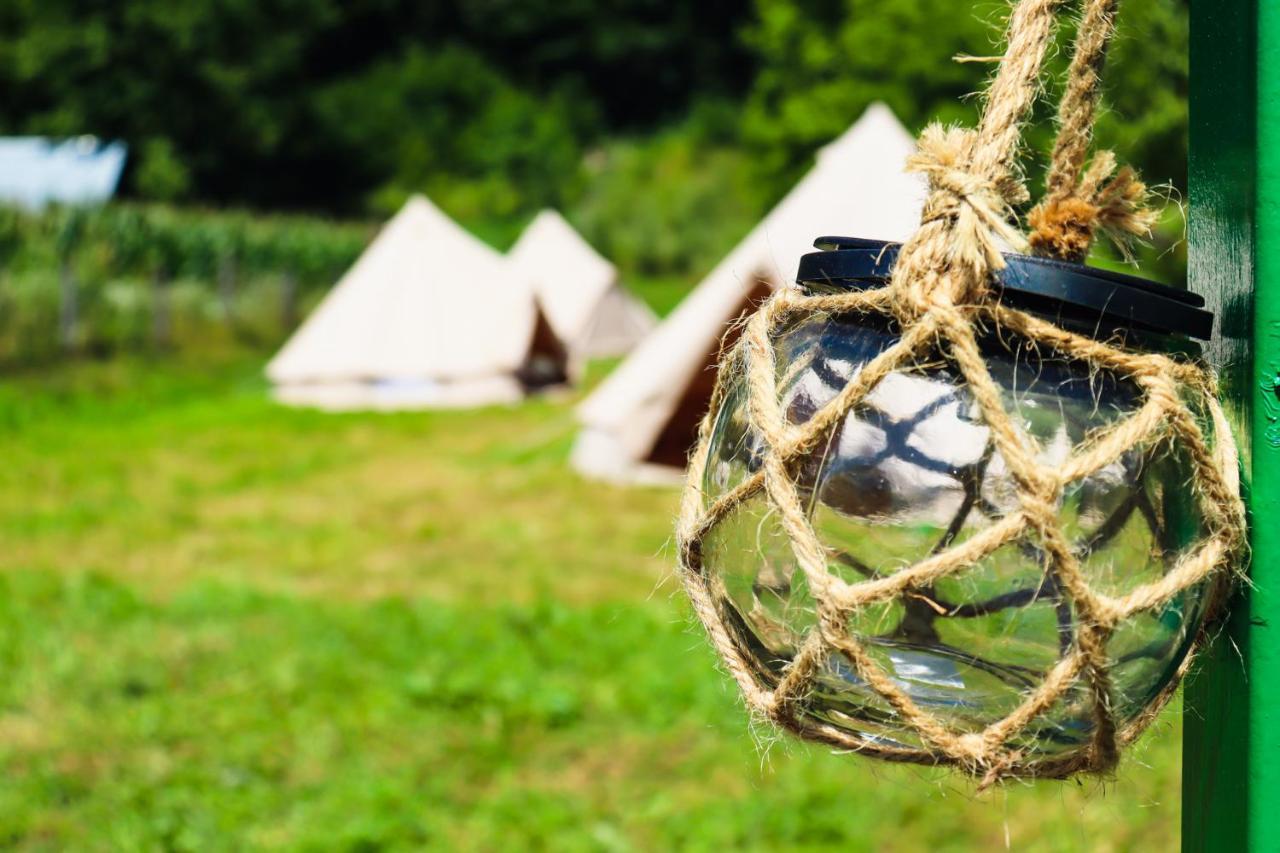 Luna Rock Glamping Brezoi - Blue Scai Hotel Eksteriør billede