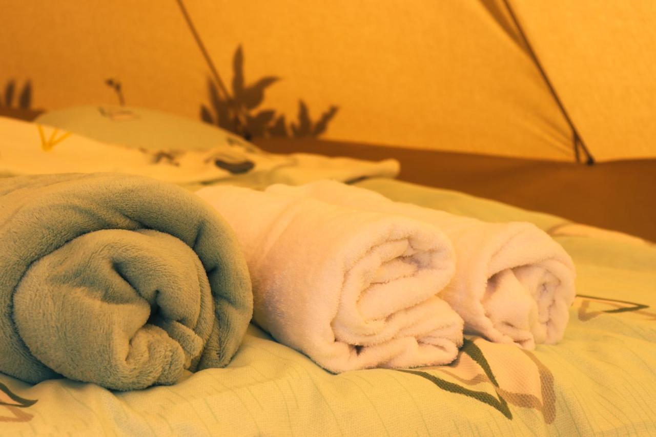 Luna Rock Glamping Brezoi - Blue Scai Eksteriør billede