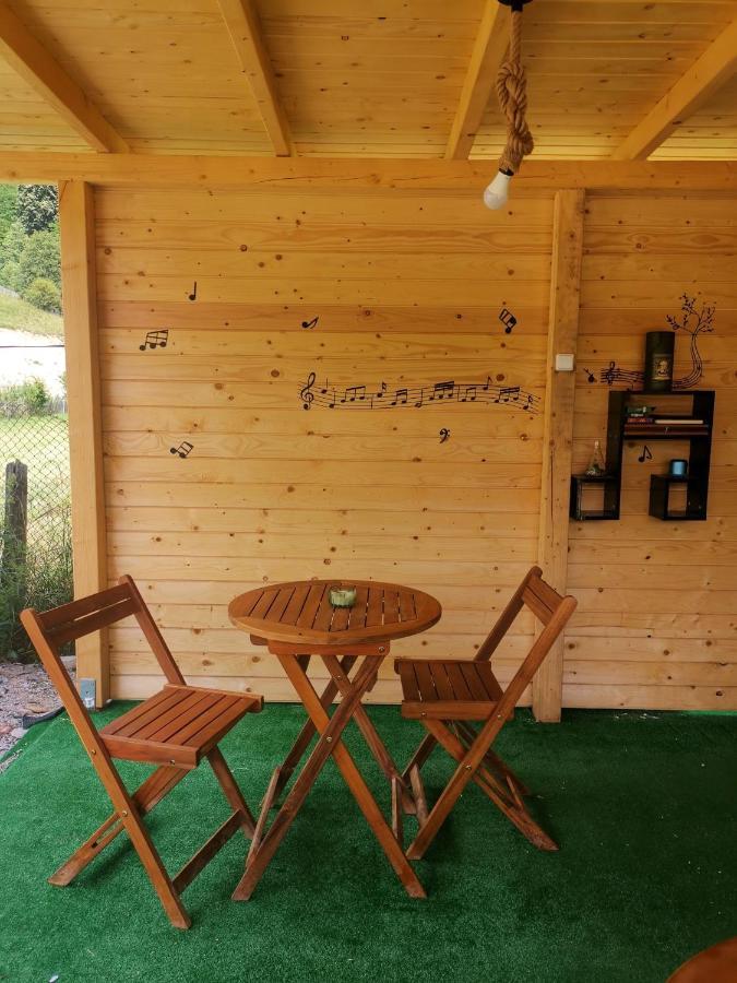 Luna Rock Glamping Brezoi - Blue Scai Eksteriør billede