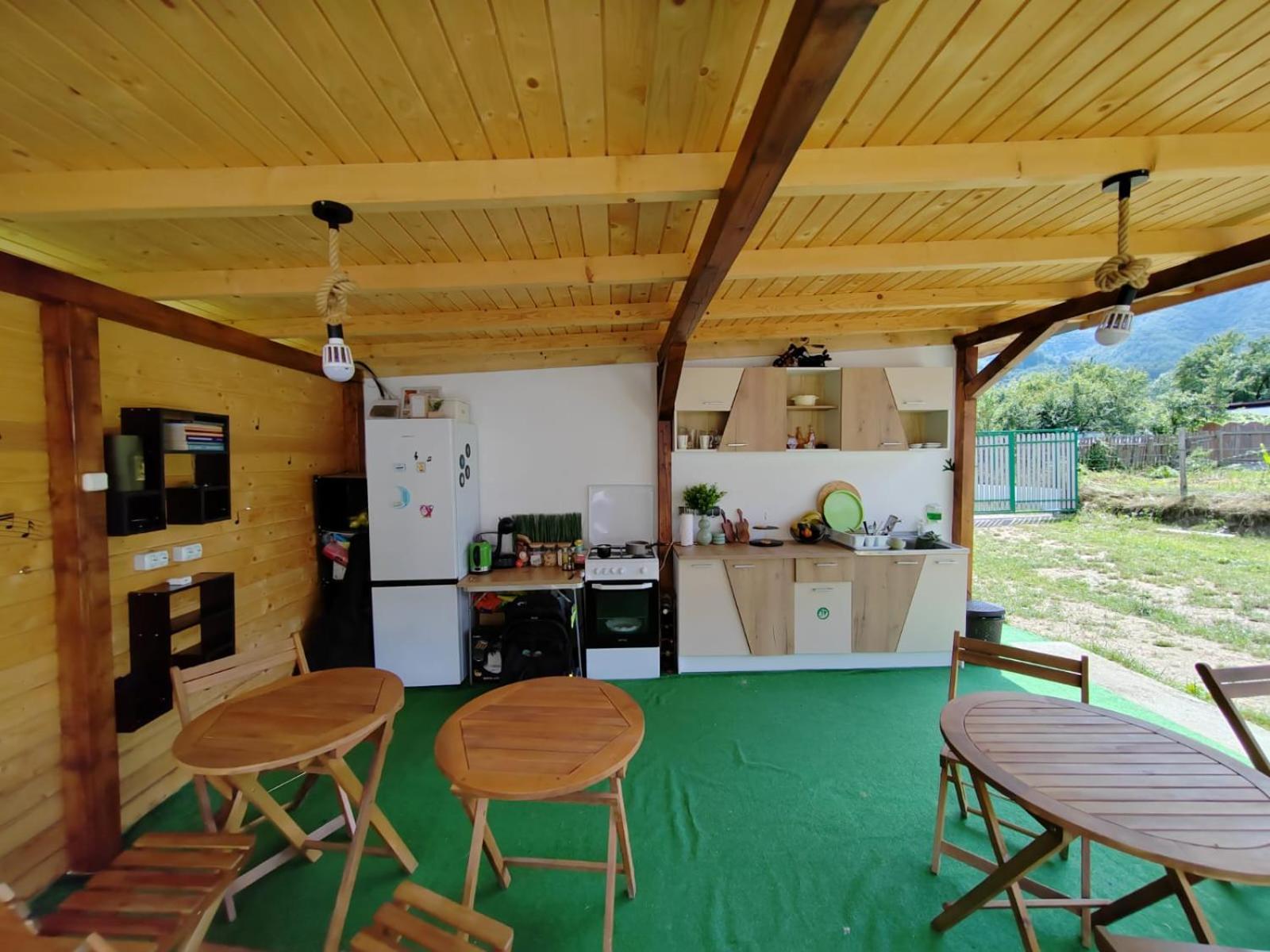 Luna Rock Glamping Brezoi - Blue Scai Eksteriør billede