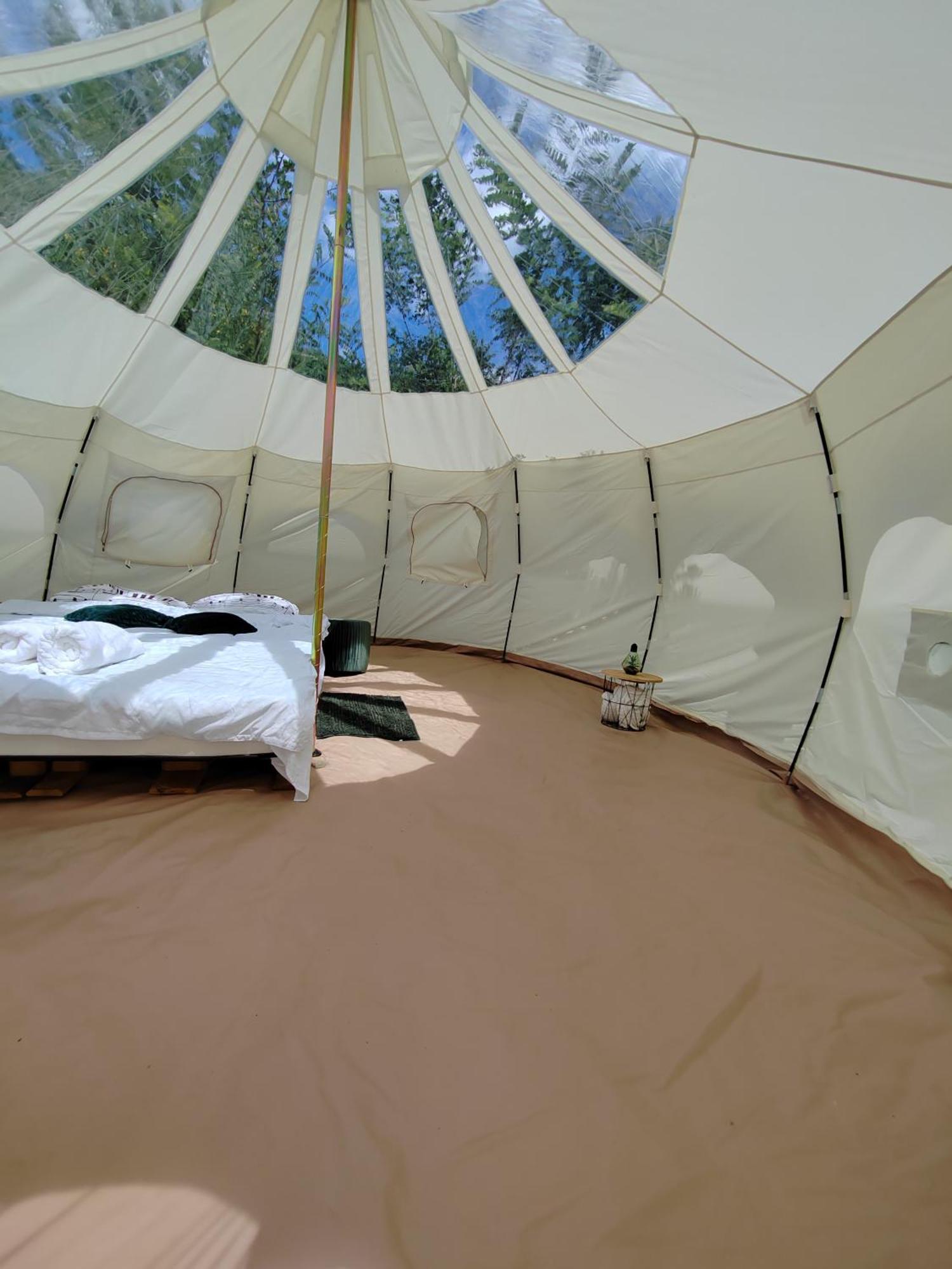 Luna Rock Glamping Brezoi - Blue Scai Eksteriør billede